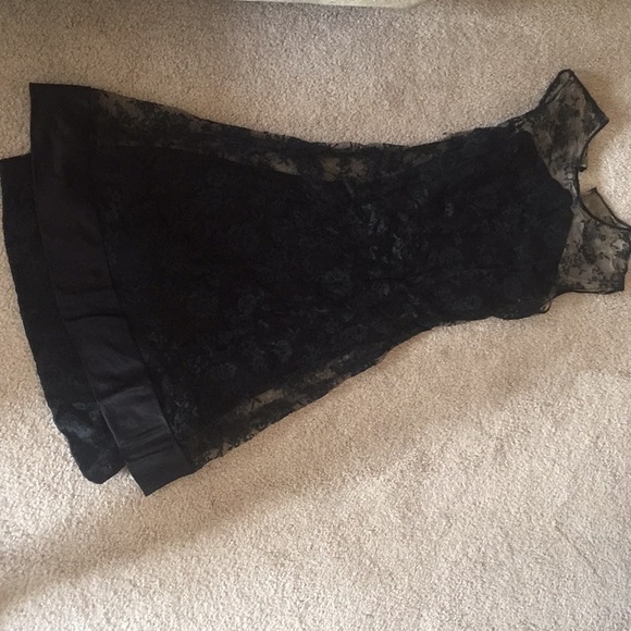 30 yrs old vintage black dress **LIMITED** - Picture 1 of 5
